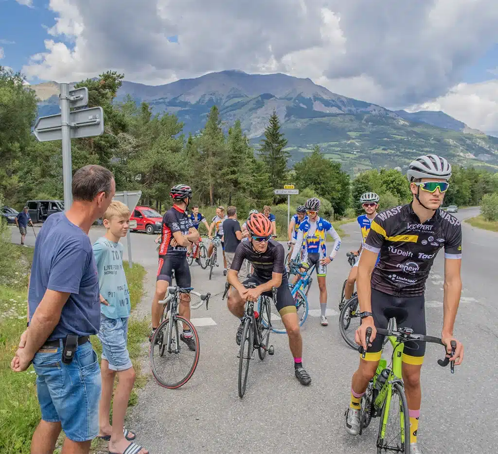 wielerwedstrijden vanaf de camping bij barcelonnette
