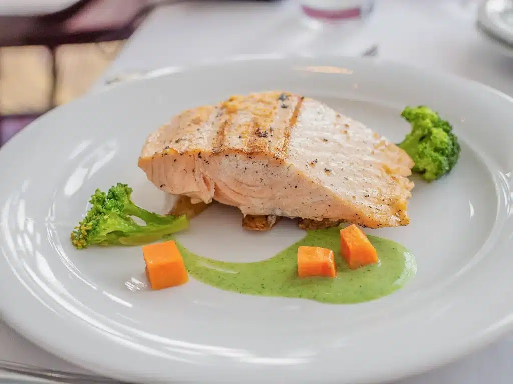 kwaliteitsgerechten in het restaurant van de barcelonnettevallei